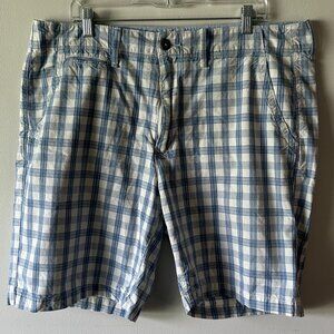 American Eagle Men's Classic Length Blue Plaid Khaki Shorts Size 38